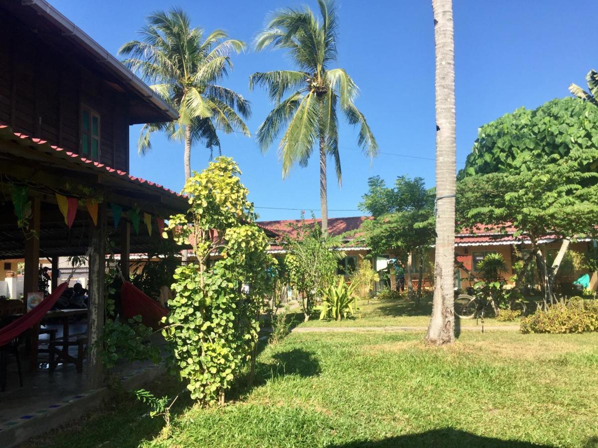 Soluna Guest House Pantai Cenang  Eksteriør bilde