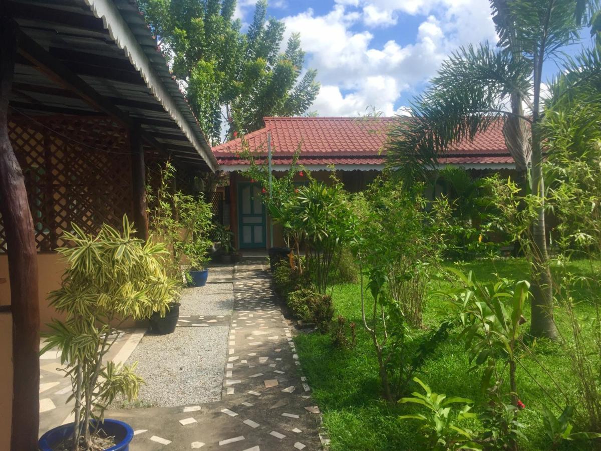 Soluna Guest House Pantai Cenang  Eksteriør bilde
