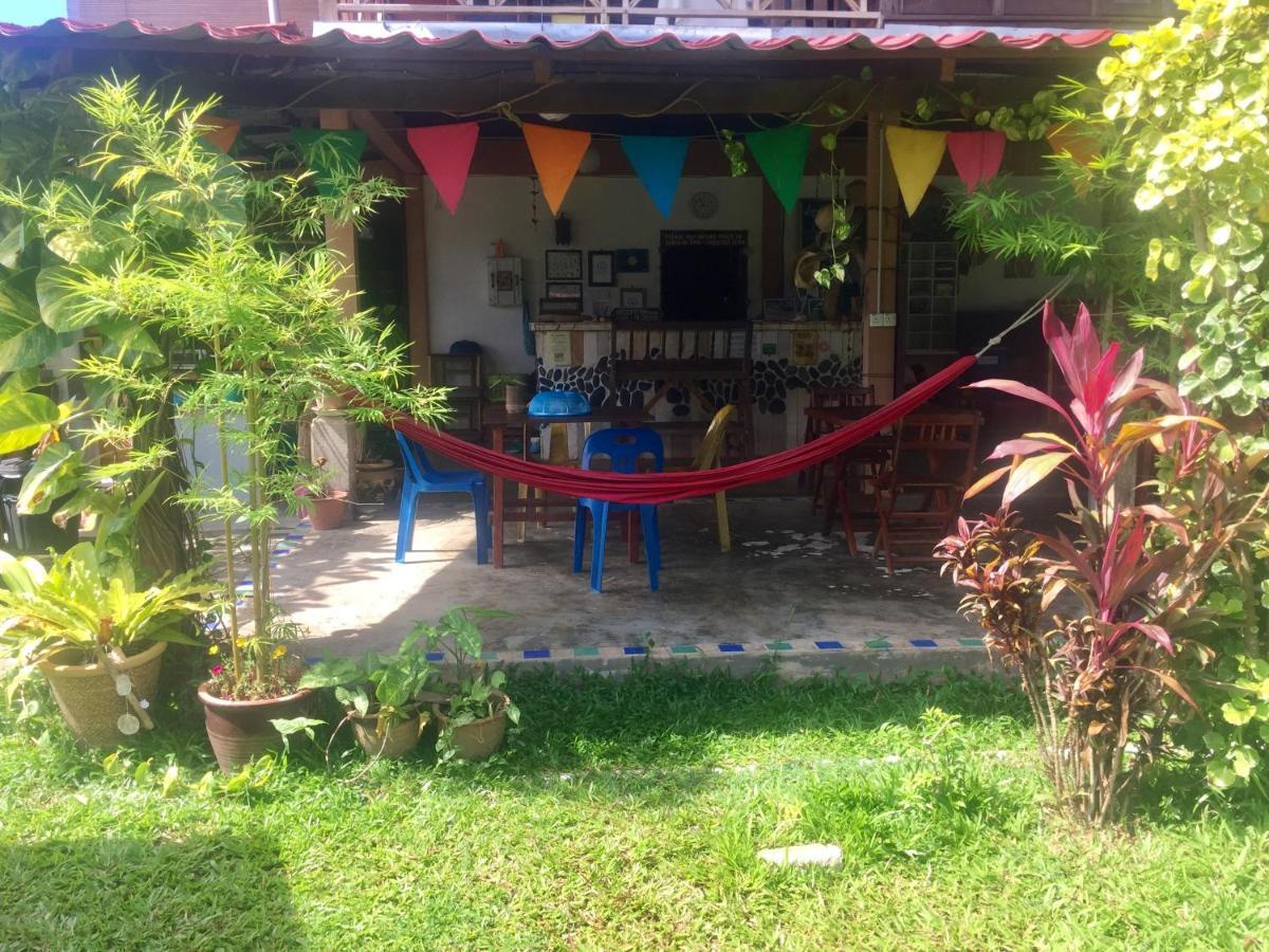 Soluna Guest House Pantai Cenang  Eksteriør bilde