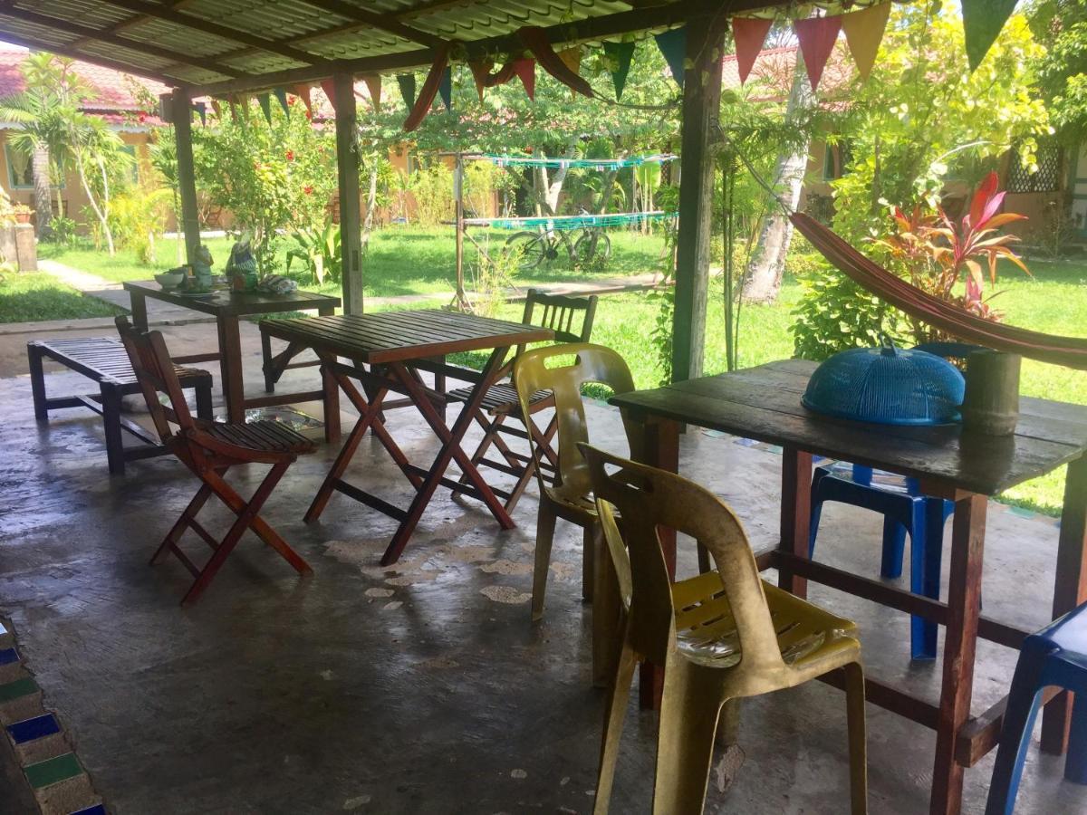 Soluna Guest House Pantai Cenang  Eksteriør bilde