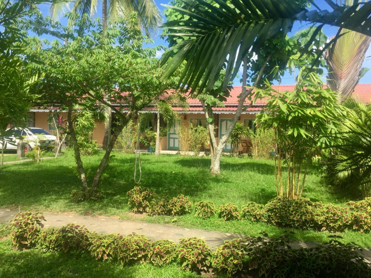 Soluna Guest House Pantai Cenang  Eksteriør bilde